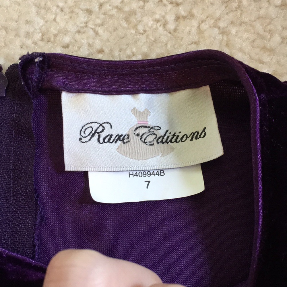 ✨HP✨ EUC gorgeous Rare Editions velvet dress - Picture 4 of 8